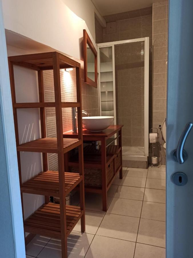 Апартаменты Charmant 2 Pieces, A Deux Pas Du Centre Ментона Экстерьер фото